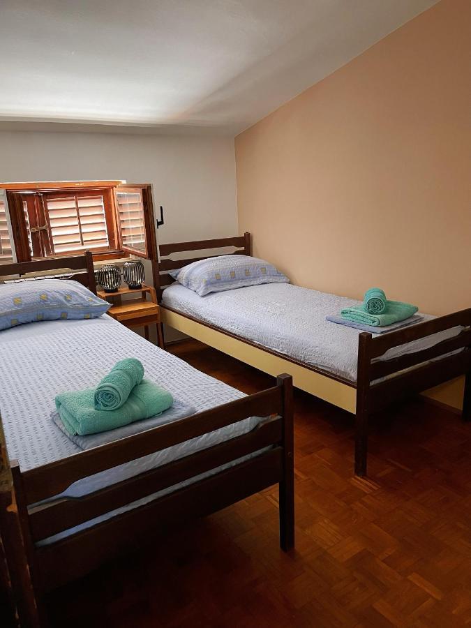 Apartment Zora In The Center Of Crikvenica Exterior foto